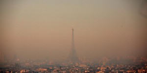 EN IMAGES. Pic de pollution : Paris dans le brouillard 