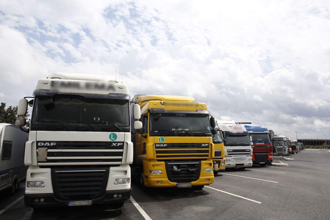 Allemagne : les systèmes anti-pollution truqués sur des camions d'Europe de l'Est 
