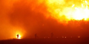 Chili : au moins dix morts et des villages rasés par un gigantesque feu de forêt