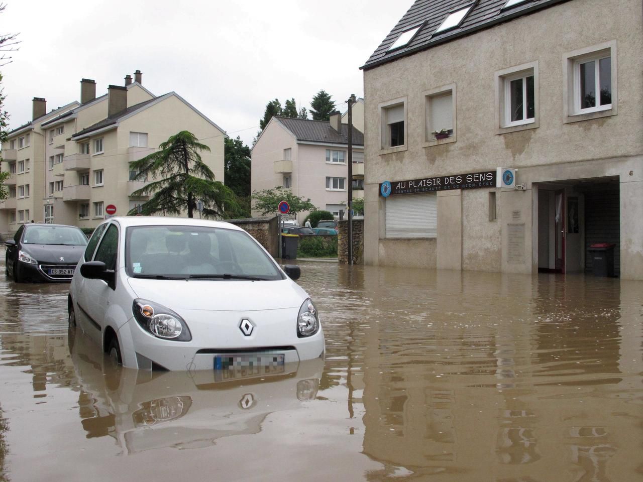 Météo : l'Aude, l'Hérault et les Pyrénées-Orientales en alerte à la pluie et aux inondations