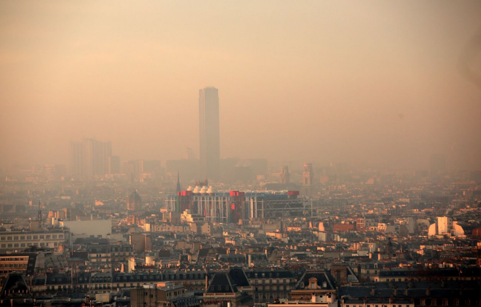 Pollution : un pic mardi en Ile-de-France, stationnement résidentiel gratuit à Paris