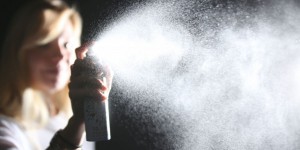 Pollution : sprays, désodorisants, anti-acariens... Attention danger 