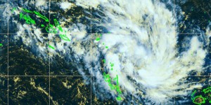 Le cyclone Cook traverse la Nouvelle-Calédonie, 20 000 foyers privés d'électricité