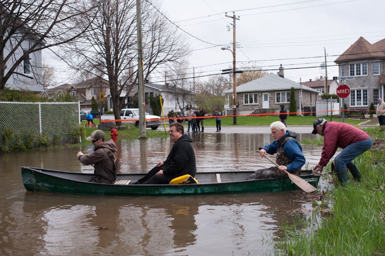 Inondations : plus de 2000 évacués au Québec