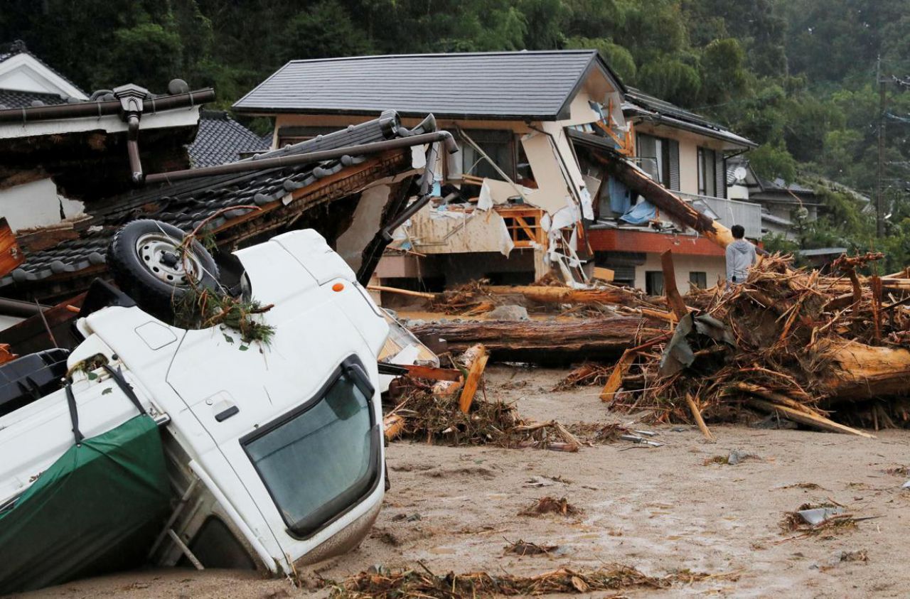 Japon : le Sud-Ouest du pays meurtri par des pluies et des crues spectaculaires