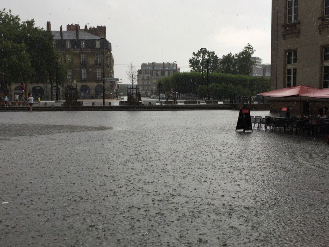 Orages à Nantes : un déluge s'est abattu sur le centre-ville