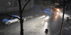 Violents orages à Paris : trois semaines de pluie en une heure !