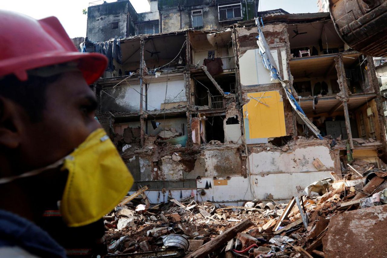 Inde : des dizaines de morts dans l'effondrement d'un immeuble à Bombay 