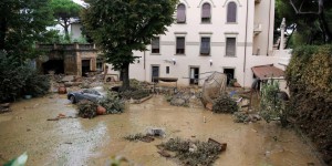 Italie : les orages et les inondations font au moins six morts en Toscane 