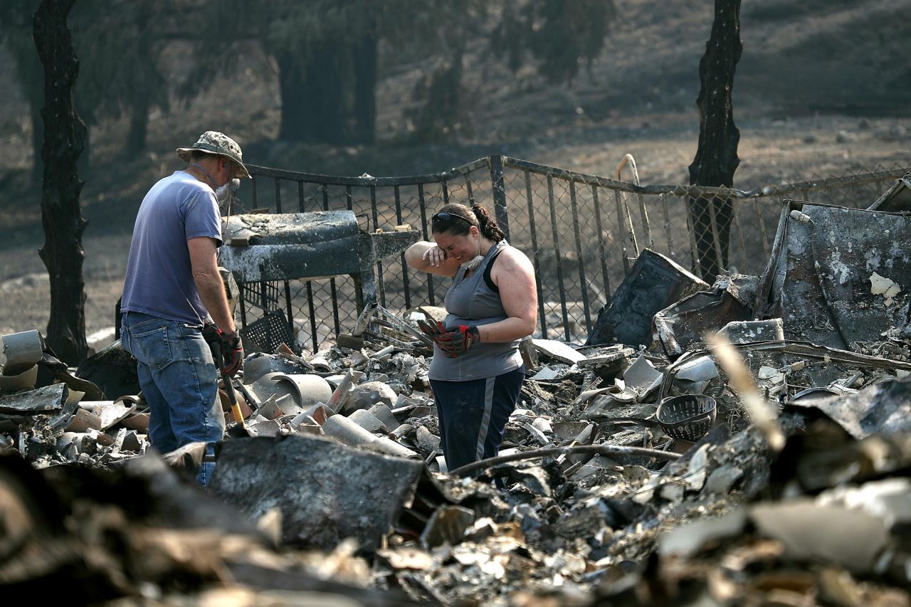 Incendies en Californie : les vents s'intensifient, le bilan grimpe à 36 morts