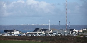 Nucléaire : près de 700 tenues de travail contaminées déterrées à Flamanville