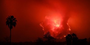 Incendie monstre en Californie : les flammes approchent de Santa Barbara