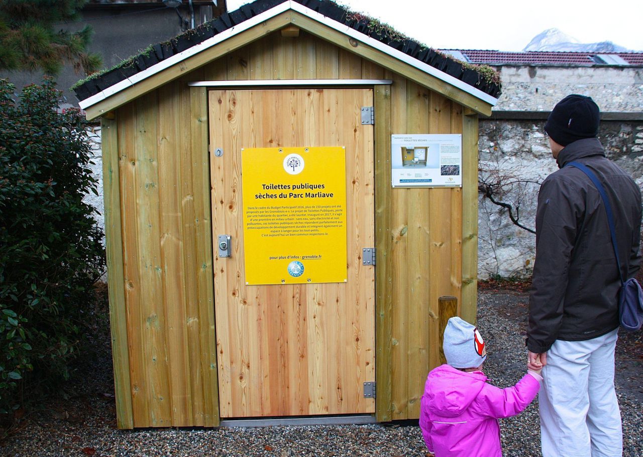 Les premières toilettes sèches urbaines sont à Grenoble