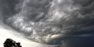 Météo  : pourquoi les orages ne s’arrêtent plus