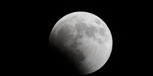 EN IMAGES. Les photos de l’éclipse totale de Lune