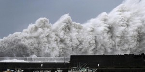Le Japon frappé par le typhon le plus violent depuis 25 ans