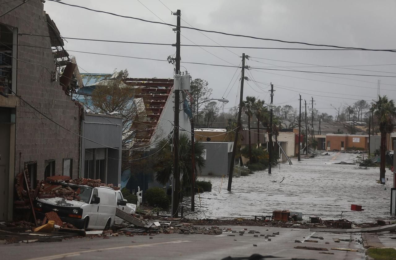 L’ouragan Michael ravage la Floride et fait au moins deux morts