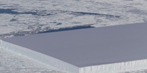 La Nasa découvre un iceberg parfaitement rectangulaire en Antarctique