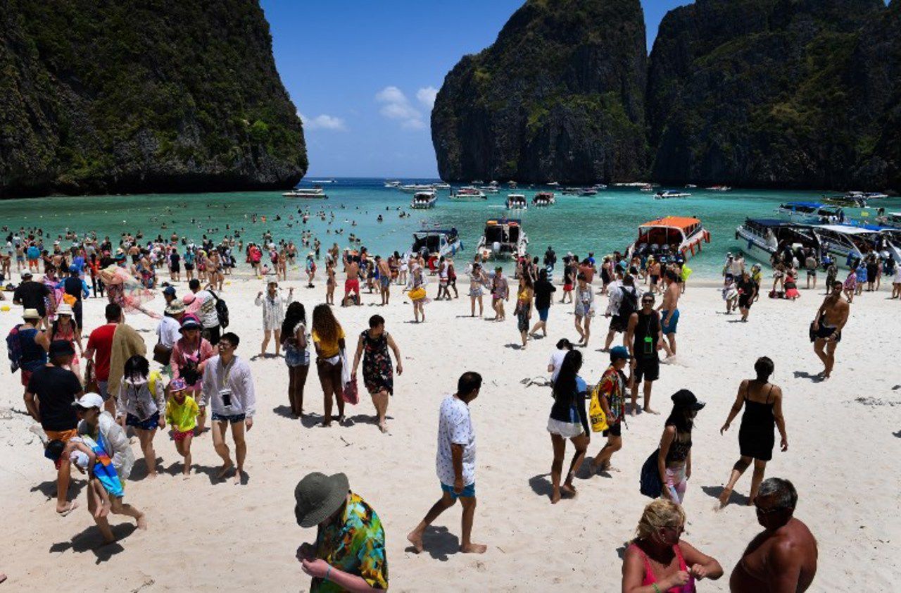 Thaïlande : dégradée, «La plage» du célèbre film reste fermée
