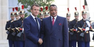 Pour parler écologie avec Macron, le président congolais vient à bord d’un… Boeing 787 !