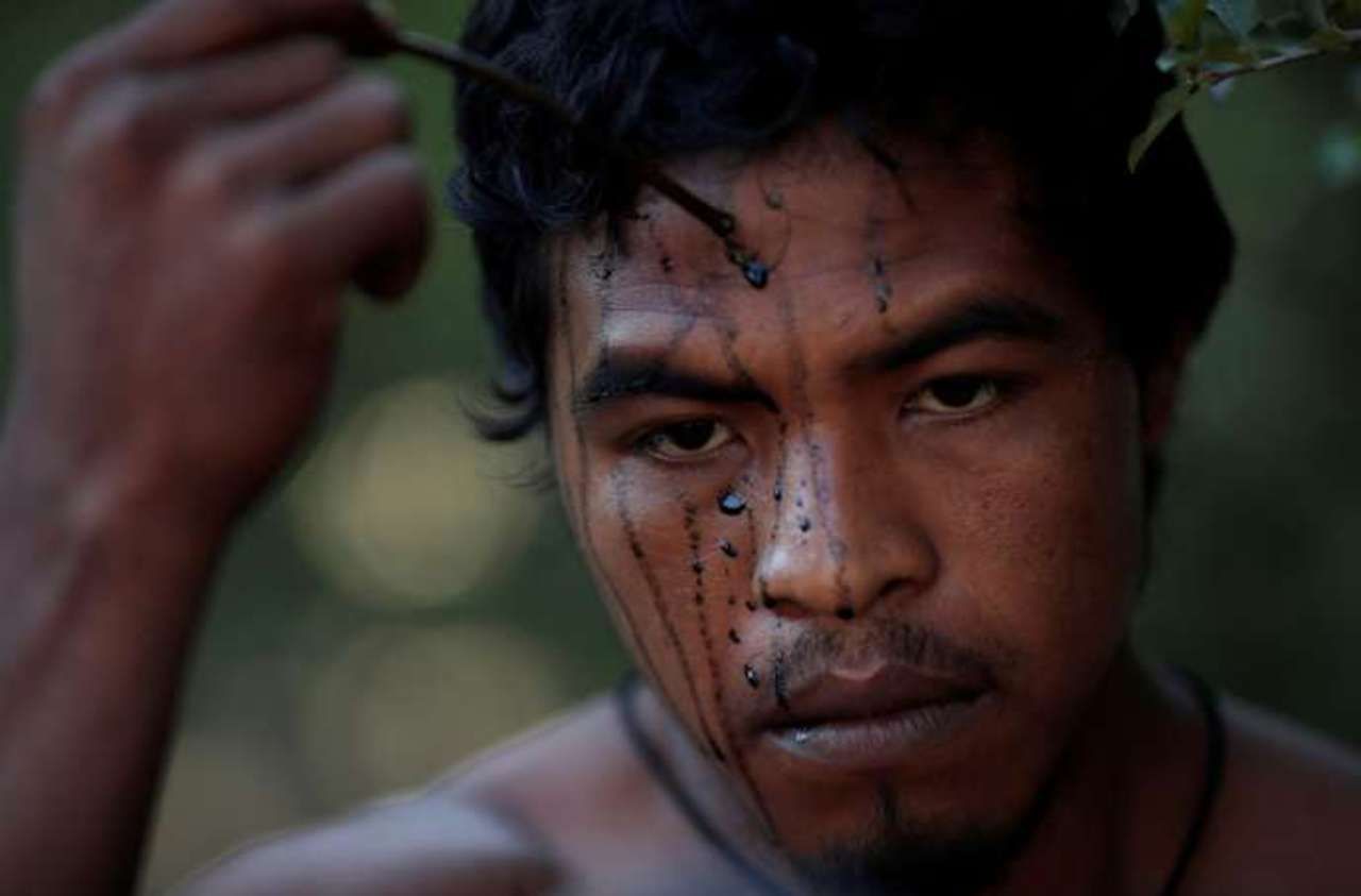 Brésil : un militant indigène défenseur de la forêt amazonienne tué dans une attaque