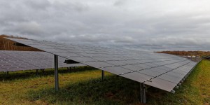 Énergie solaire : une ferme photovoltaïque de 18 ha inaugurée dans l’Eure