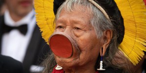 Brésil : l’épouse du chef indien Raoni est morte