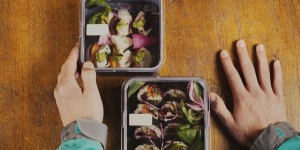 Livraison de repas : Deliveroo propose un système de contenants réutilisables à Paris