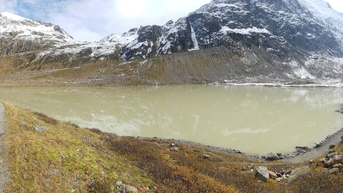 Réchauffement climatique : près de 1200 nouveaux lacs glaciaires recensés dans les Alpes suisses