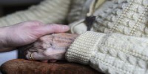 Alzheimer: 'Ma grand-mère croit que nous avons monté un complot contre elle'