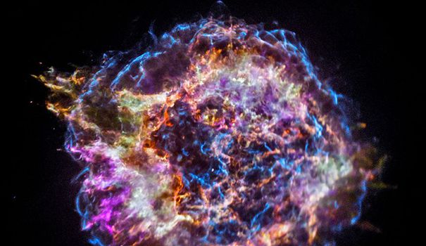 L'explosion d'une supernova projette dans l'espace les ingrédients de la vie