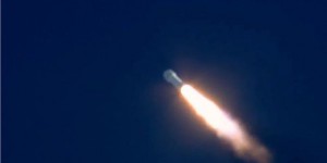 Décollage réussi de Falcon Heavy, la fusée la plus puissante du monde