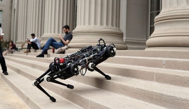 Cheetah 3, le robot du MIT, marche et saute sans rien voir