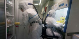 Coronavirus : l'utilisation du plasma de patients guéris autorisée en France