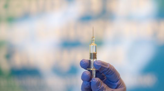 Principe, timing, logistique : ce qu'il faut savoir du candidat vaccin de Pfizer et BioNTech