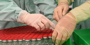 Vaccin de Moderna : Lonza met ses usines 'à la disposition' de la société américaine