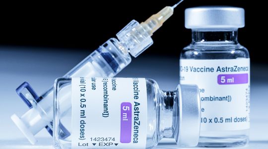 Mathieu Molimard : 'Nous n'avons pas de signal inquiétant sur le vaccin AstraZeneca'