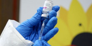 Vent de panique en Europe sur le vaccin d'Astrazeneca