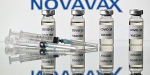 Novavax : trois questions sur le vaccin combattant à la fois la grippe et le Covid-19
