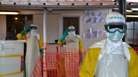 Le virus Ebola peut 'dormir' cinq ans chez les survivants avant de se réactiver