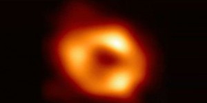L'image du trou noir de notre galaxie est-elle révolutionnaire ? Deux spécialistes répondent