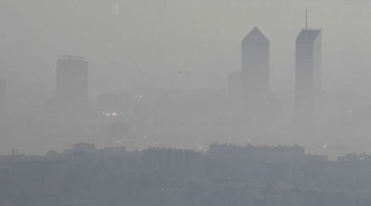 Polluants éternels : 'La surveillance des sites industriels doit être renforcée'