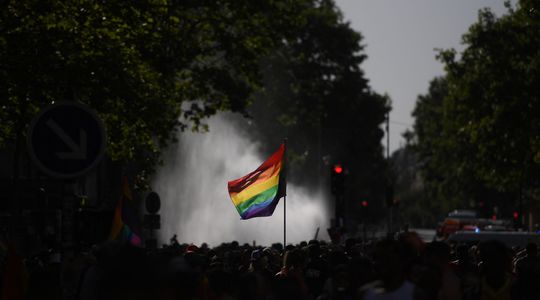 'Un risque majeur' : variole du singe et gay pride, les autorités marchent sur un fil