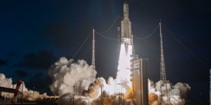 Ariane 5 met en orbite le plus gros satellite de télécommunications d'Europe