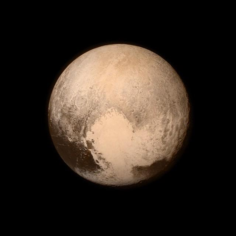 
    Temps d’attente estimé pour joindre Pluton : 3,7 heures  