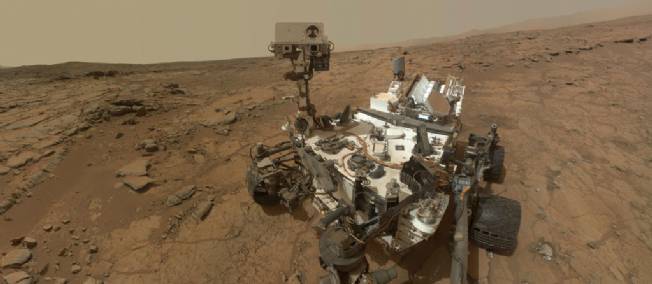 Sur Mars, Curiosity victime d'une baisse de tension
