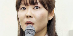 Japon : la starlette de la recherche cellulaire clouée au pilori