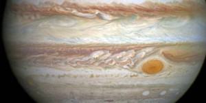 La grande tache rouge de Jupiter a bien rétréci