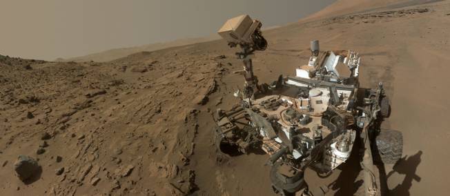 Mars : Curiosity prend confiance après sa première 'année martienne'