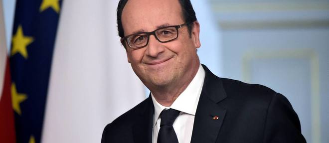 Hollande ovationné sur le site du CEA à Monts